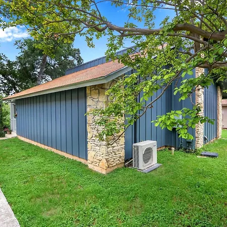 Lily Pad Villa Wimberley Exterior photo